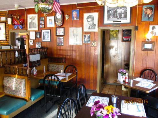 Gourmet Family Restaurant