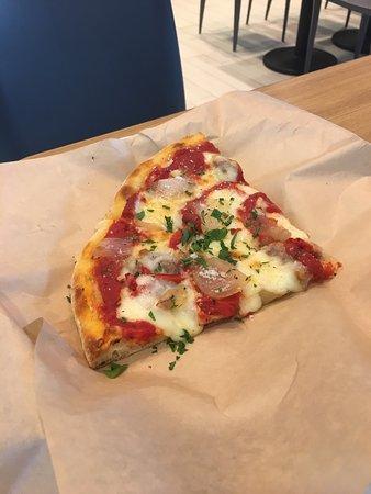 Nicoletta Pizzeria
