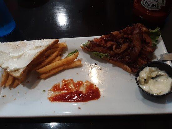 Mama Janes Eatery
