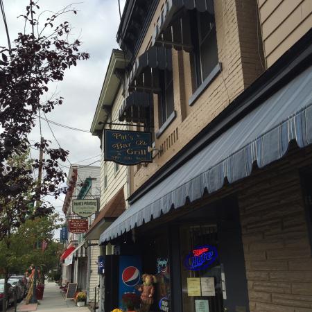 Pats Bar