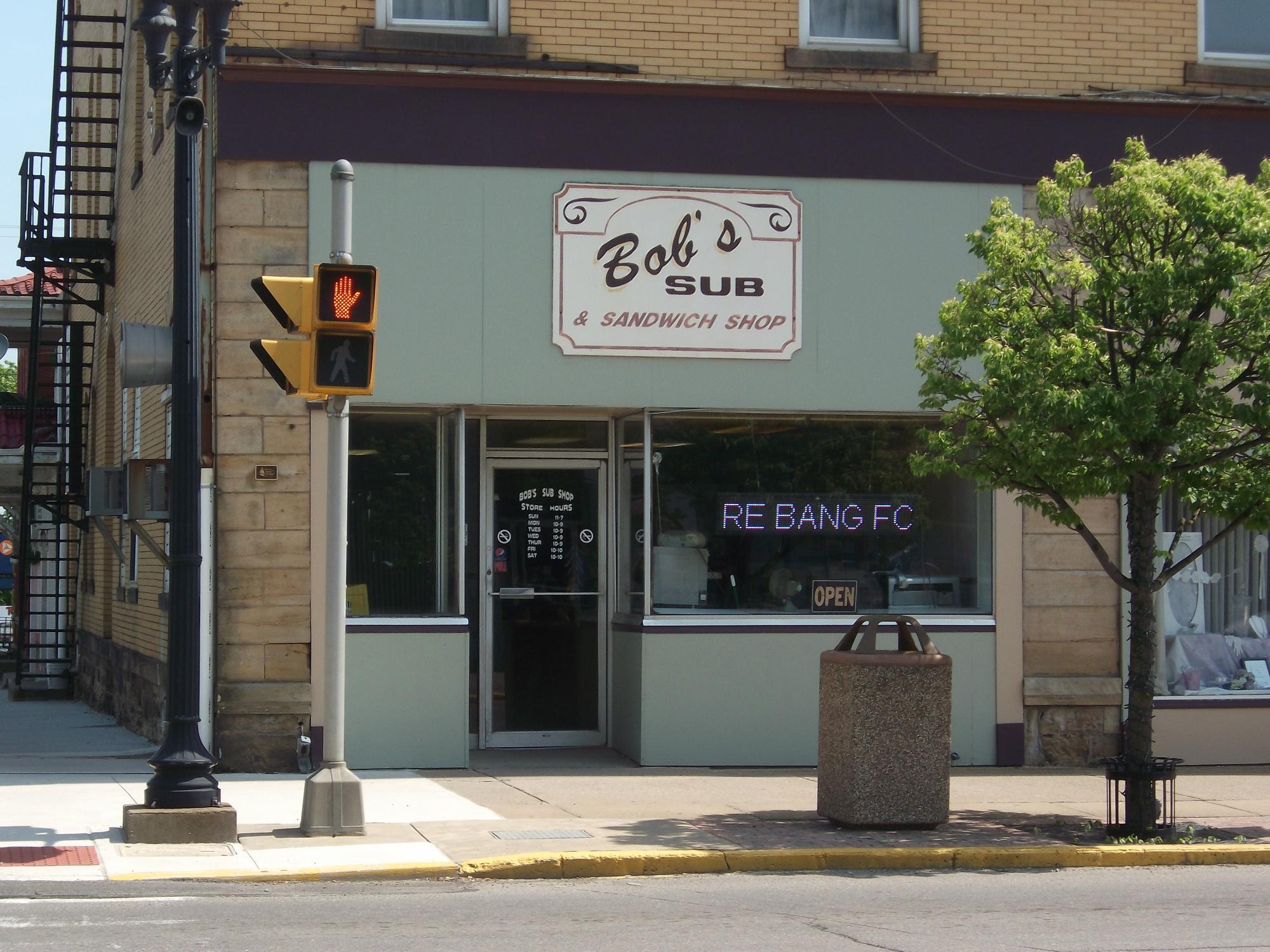 Toby Hill Bar and Grill
