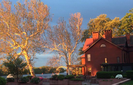 The Grundy Museum