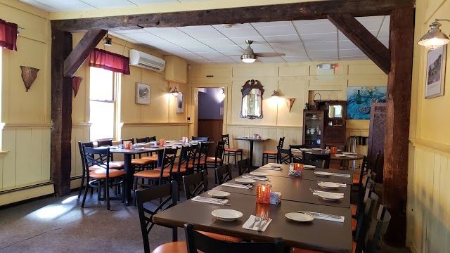 Cora's 1850 Bistro