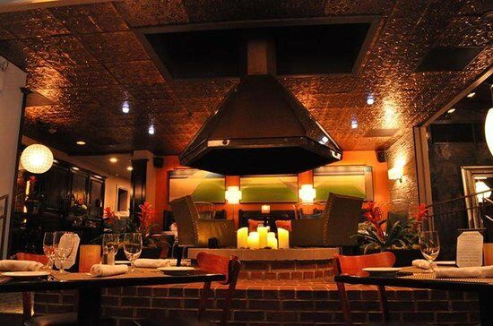 Poe Bistro Lounge